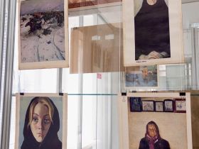 Выставка репродукций картин советских художников о Великой Отечественной войне открылась в Якутске