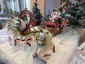 В Якутске открылась выставка «Бал снежной долины»