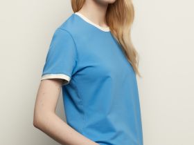 Футболка из хлопка с контрастной окантовкой