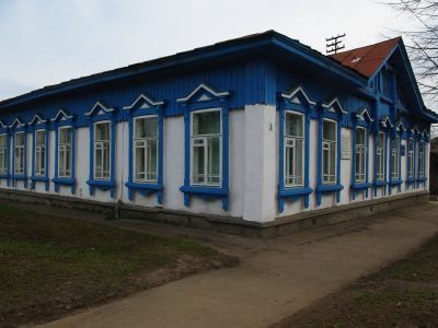 Дом, где в 1918-1920 гг. находился первый Уком РКП/б/ и Уком комсомола. В этом же доме обсуждался план обороны г. Слободского с участием В.К. Блюхера