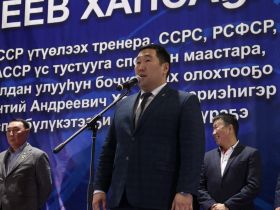 Ряд сенсаций преподнес турнир Иннокентия Халдеева по хапсагаю