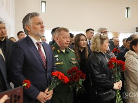 В Якутске простились с Героем России Алексеем Петровым