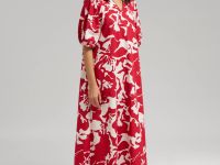 Свободное платье макси с поясом