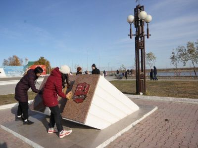 Студенты провели акцию на площади Победы в Якутске