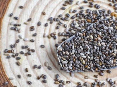 Правда ли, что семена чиа не усваиваются, если их не измельчать?