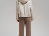 Утепленная куртка с искусственным наполнителем