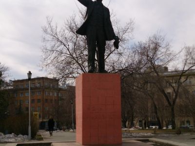 Памятник В.И.Ленину
