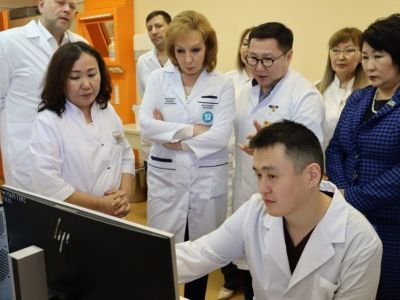 Главврач Московской клинической больницы Марьяна Лысенко посетила Национальный центр медицины Якутии