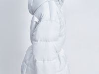 Куртка на кнопках с капюшоном