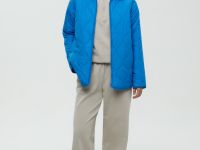 Стеганая утепленная куртка с воротником-стойкой