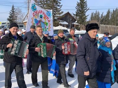 В Хангаласском улусе Якутии прошел республиканский фестиваль «Играй, гармонь! Живи, частушка!»