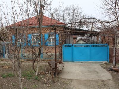 Дом, в котором жил организатор ревкома и военно-революционного отряда в станице Попутной, депутат Верховного Совета РСФСР двух созывов Н.Т. Шпилько