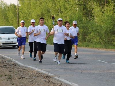 Огонь VII спортивных игр народов Якутии встретили на границе Намского улуса с Якутском