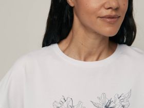 Футболка свободного силуэта с принтом