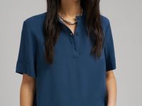 Легкая блузка на пуговицах