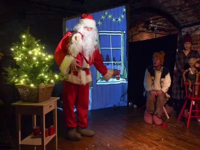 Билеты на Финдус и механический Дед Мороз (ЦСИ Винзавод) / Событие | Афиша | ИнфоТаймс