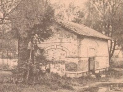 Здание железнодорожной водокачки, где в 1905-1907 гг. находилась подпольная типография местной организации РСДРП и проходили нелегальные собрания большевиков