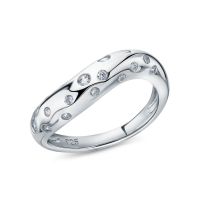 Серебряное кольцо с фианитами