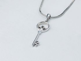 Подвеска из серебра с бриллиантом э0601пд12154400