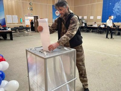 Более 250 избирателей пришли в УИК № 721 в первые часы голосования