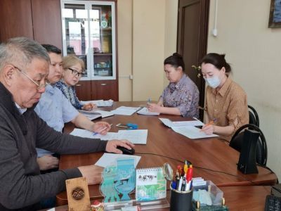 В Минсельхозе Якутии обсудили подготовку к посевной кампании