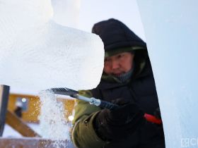 В Якутске стартовал основной этап конкурса ледовых скульптур «Бриллианты Якутии»