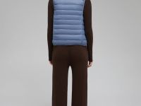 Пуховый жилет с натуральным пухом