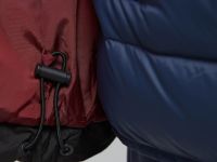 Утепленная куртка с капюшоном