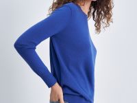 Джемпер прямого силуэта с округлым вырезом