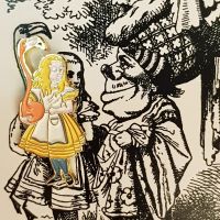 Значок эмалированный "Алиса С фламинго"