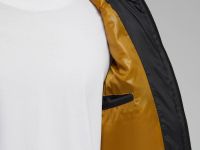 Утепленный жилет со съемным капюшоном