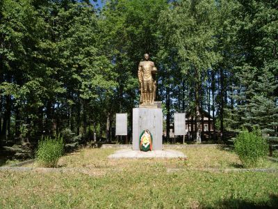 Памятники-обелиски, сооруженные в память воинов, погибших на фронтах Отечественной войны