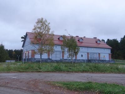 Скотный двор с сеновалом