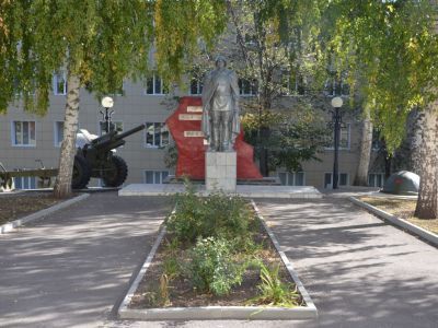 Обелиск воинам-цементникам, погибшим в Великую Отечественную войну 1941-1945 гг.