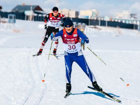 Звезды Олимпийских игр пробежали лыжный марафон с якутянами