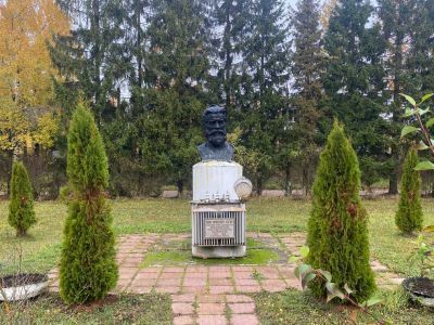 Памятник И.Ф.Усагину