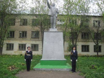 Памятник В.И.Ленину