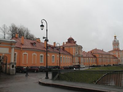 Корпус просфорный с северными воротами главного двора