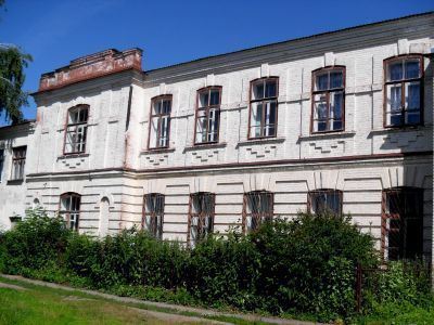 Здание школы, где учился Герой Советского Союза М.В.Силантьев в 1925-30 гг.