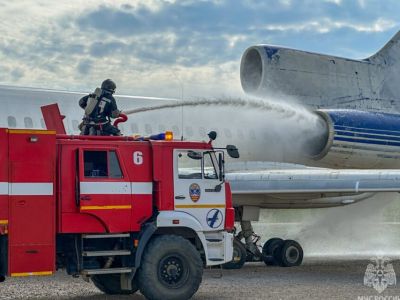 Пожарно-тактические учения провели в аэропорту Якутска
