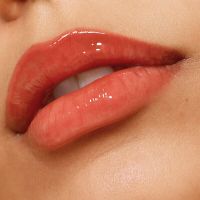 Глянцевый бальзам-пудинг для губ и щёк + брелок fwee Lip&Cheek Glowy Jelly Pot Keyring Set JS02 Caramelized