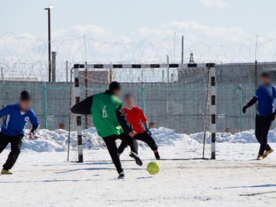 Соревнования по зимнему футболу среди осужденных состоялись в Якутии