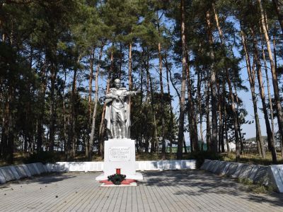 Памятник воинам-односельчанам, погибшим в годы Великой Отечественной войны
