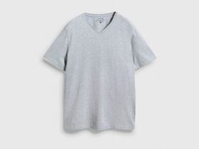Футболка с V-образным вырезом, Серый