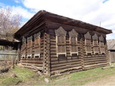 Дом жилой Голышевых с воротами