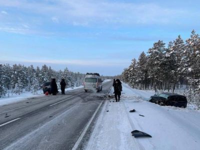 Один человек погиб, четверо госпитализированы после ДТП в Мегино-Кангаласском районе