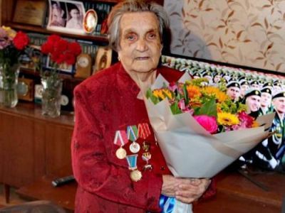 99 лет исполнилось почетному гражданину Мирнинского района Нине Ильиничне Провоторовой
