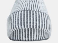 Вязаная шапка из коллаборации с maneken