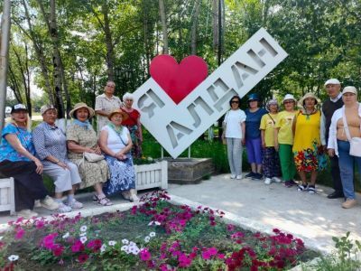 В Алданском районе Якутии 100 пожилых людей отдохнули в летнем лагере