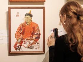 В Воронеже открылась выставка якутской художницы Миры Аргуновой «Соль земли»